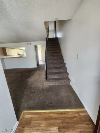 Photo #3: 2597593 Listing 