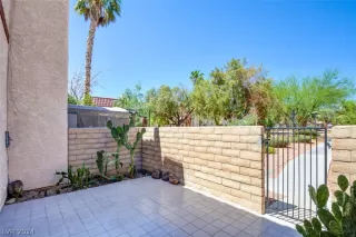 Photo #5: 2597600 Listing