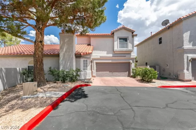 MLS: 2597605 Condo For Sale