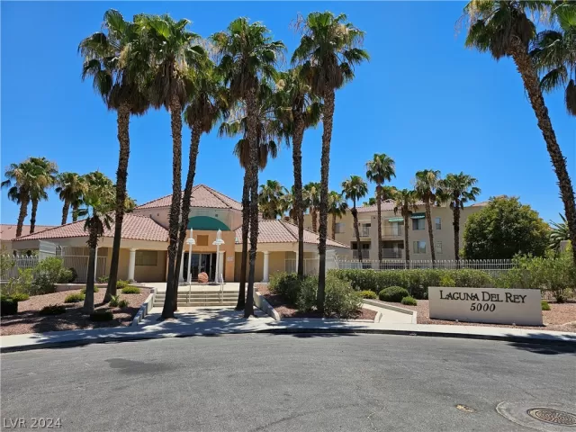 MLS: 2597625 Condo For Sale