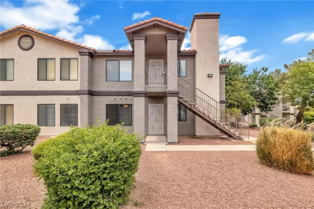 MLS: 2597628 Condo For Sale