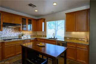 Photo #6: 2597638 Listing 