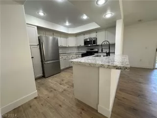 Photo #1: 2597639 Listing