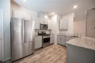 Photo #4: 2597645 Listing