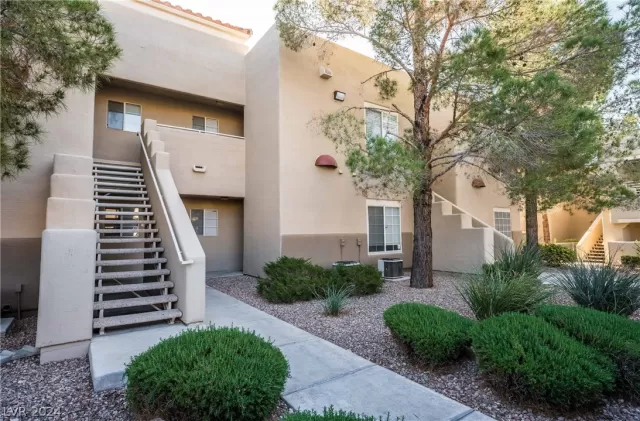 MLS: 2597661 Condo For Sale