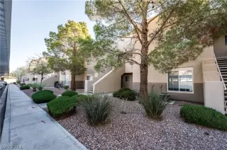 Photo #3: 2597661 Listing 