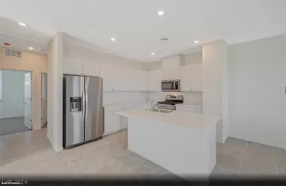 Photo #1: 2597667 Listing