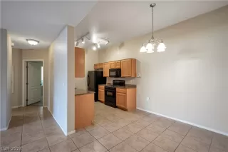 Photo #2: 2597700 Listing