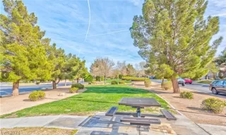 Photo #4: 2597739 Listing 