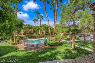 Photo #5: 2597740 Listing 