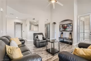Photo #1: 2597751 Listing 