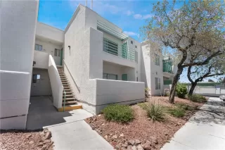 Photo #1: 2597770 Listing