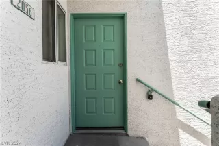 Photo #2: 2597770 Listing