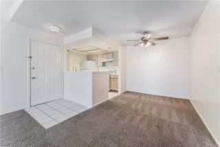 Photo #6: 2597770 Listing