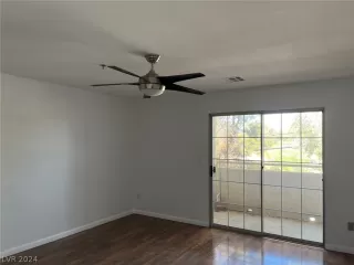 Photo #2: 2597773 Listing 