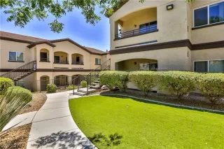 Photo #1: 2597796 Listing 