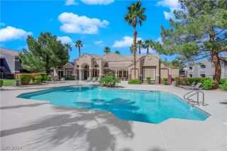 Photo #1: 2597800 Listing 