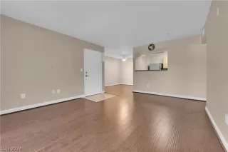 Photo #4: 2597800 Listing 