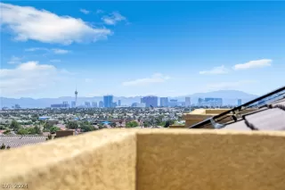 Photo #1: 2597801 Listing