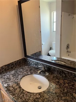 Photo #6: 2597805 Listing