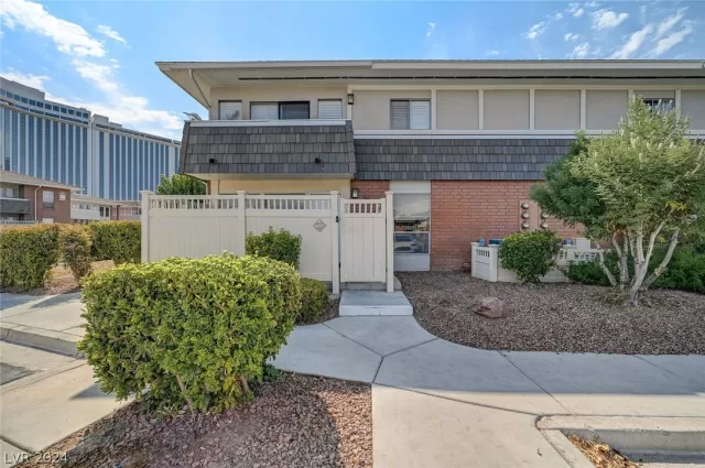 MLS: 2597872 Condo For Sale
