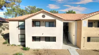 Photo #3: 2597877 Listing