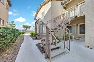 Photo #3: 2597952 Listing 
