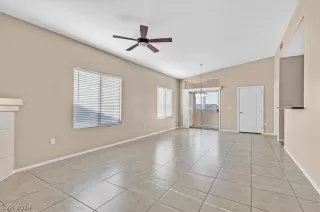 Photo #5: 2597952 Listing 