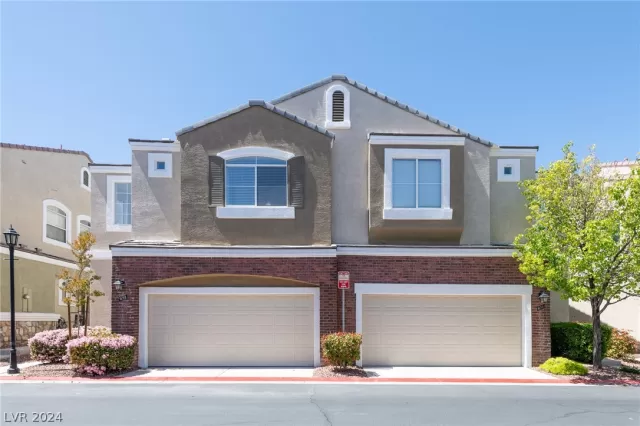 MLS: 2597962 Condo For Sale