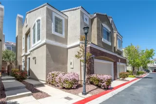 Photo #1: 2597962 Listing 