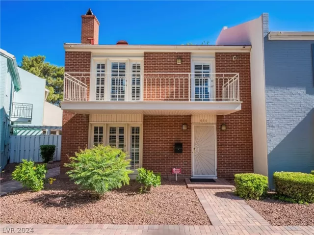 MLS: 2597992 Condo For Sale