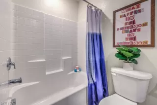 Photo #4: 2598050 Listing