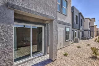 Photo #6: 2598050 Listing