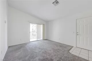 Photo #3: 2598065 Listing 