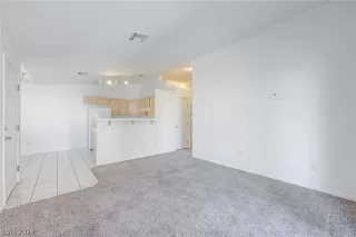 Photo #4: 2598065 Listing 