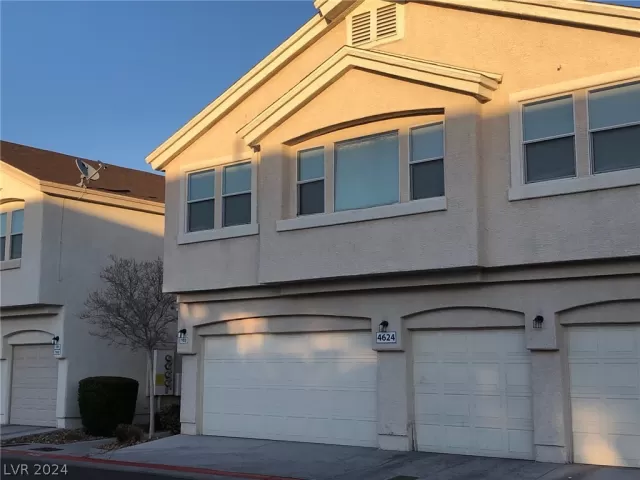 MLS: 2598068 Condo For Sale