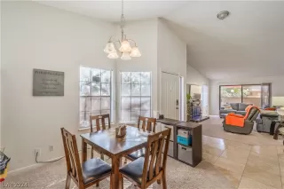 Photo #4: 2598077 Listing 