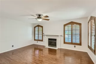 Photo #1: 2598101 Listing 