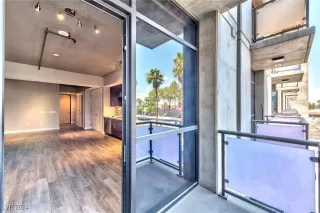 Photo #6: 2598103 Listing 