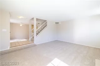 Photo #4: 2598124 Listing 