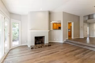 Photo #3: 2598131 Listing