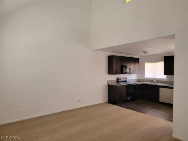 MLS: 2598141 Condo For Sale