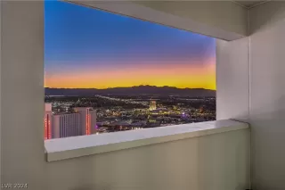 Photo #3: 2598143 Listing