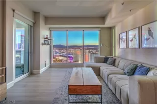 Photo #6: 2598143 Listing