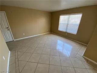 Photo #2: 2598159 Listing 