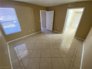 Photo #5: 2598159 Listing 