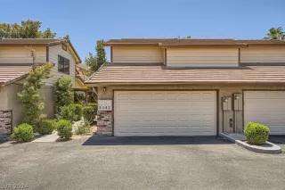 Photo #1: 2598180 Listing