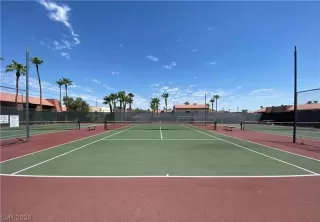 Photo #5: 2598214 Listing