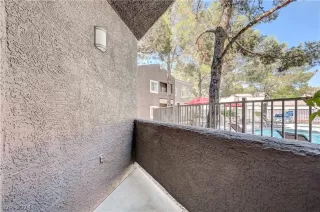 Photo #3: 2598225 Listing