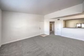 Photo #4: 2598230 Listing